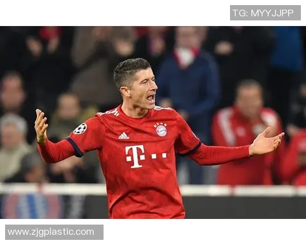 莱万领衔球队新征程展现卓越实力助力争冠之路