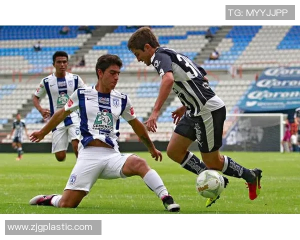 蒂华纳与帕丘卡激战正酣谁能在这场对决中笑到最后