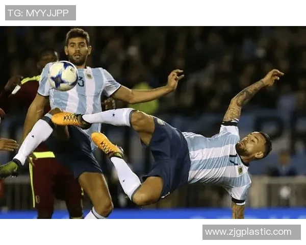 西布罗姆与诺丁汉激战正酣比赛直播全程精彩回顾与分析