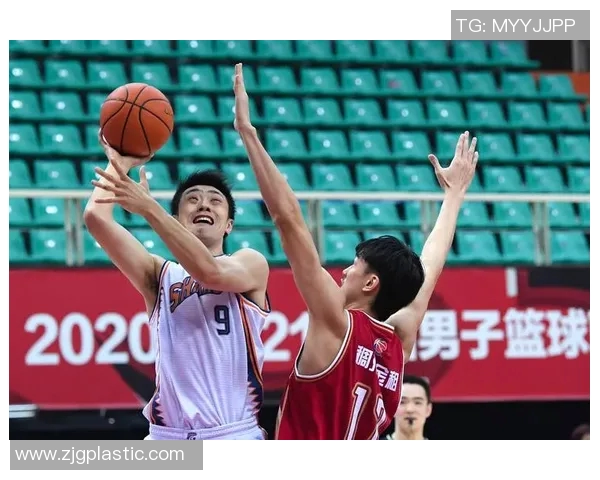 上海与四川篮球对决直播精彩瞬间全程回顾与分析 上海与四川篮球对决直播精彩瞬间全程回顾与分析