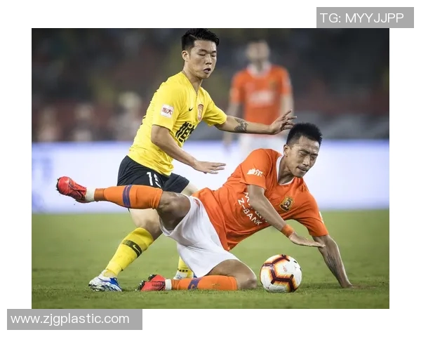 恒大与卓尔激战正酣粤语解说带你领略精彩瞬间与战术较量 恒大与卓尔激战正酣粤语解说带你领略精彩瞬间与战术较量