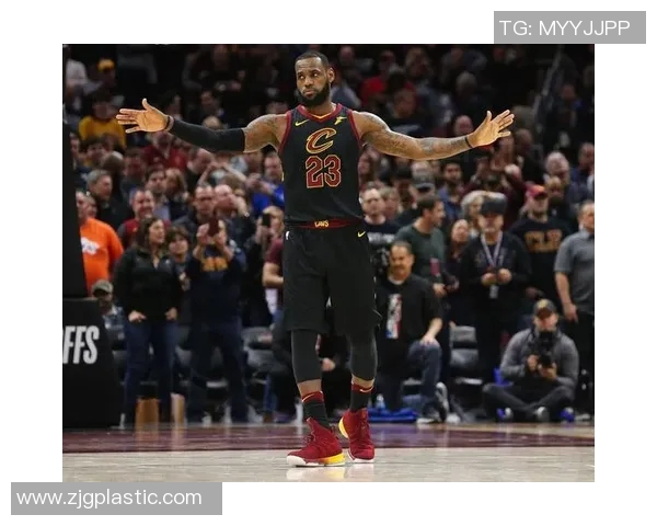 热火与雄鹿的詹韦连线展现篮球魅力引发球迷热议 热火与雄鹿的詹韦连线展现篮球魅力引发球迷热议