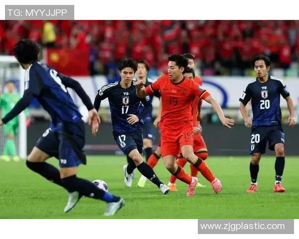 维罗纳与利沃诺激战正酣比分揭晓引发球迷热议