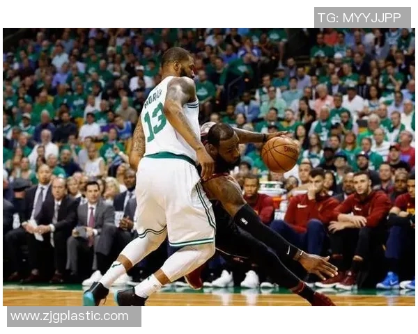 詹姆斯在对凯尔特人的38分之战中展现传奇风采与球队的无畏精神 詹姆斯在对凯尔特人的38分之战中展现传奇风采与球队的无畏精神