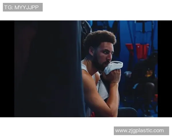 克莱汤普森：勇士队的三分神射手与篮球传奇之路