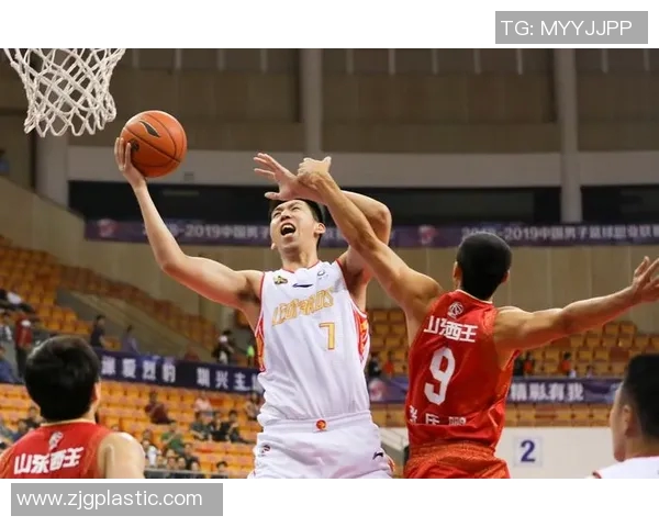 广东队迎战深圳马可波罗全力争胜展现篮球魅力与团队精神