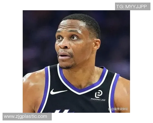 拉塞尔威斯布鲁克的篮球传奇与职业生涯回顾:从天才新秀到全明星巨星的蜕变 拉塞尔威斯布鲁克的篮球传奇与职业生涯回顾:从天才新秀到全明星巨星的蜕变