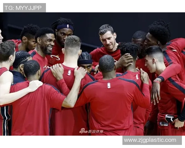 热火与鹈鹕激战正酣2月24日精彩对决回顾与分析 热火与鹈鹕激战正酣2月24日精彩对决回顾与分析