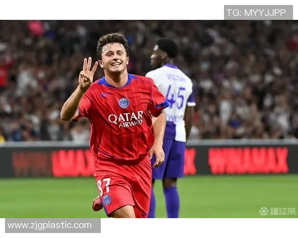 若昂内维斯：从新星崛起到足球舞台的闪耀之路