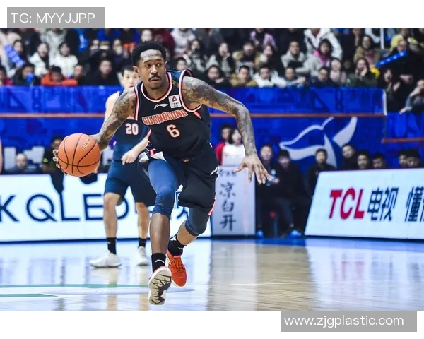 马尚布鲁克斯：从篮球场上的传奇到生活中的奋斗者